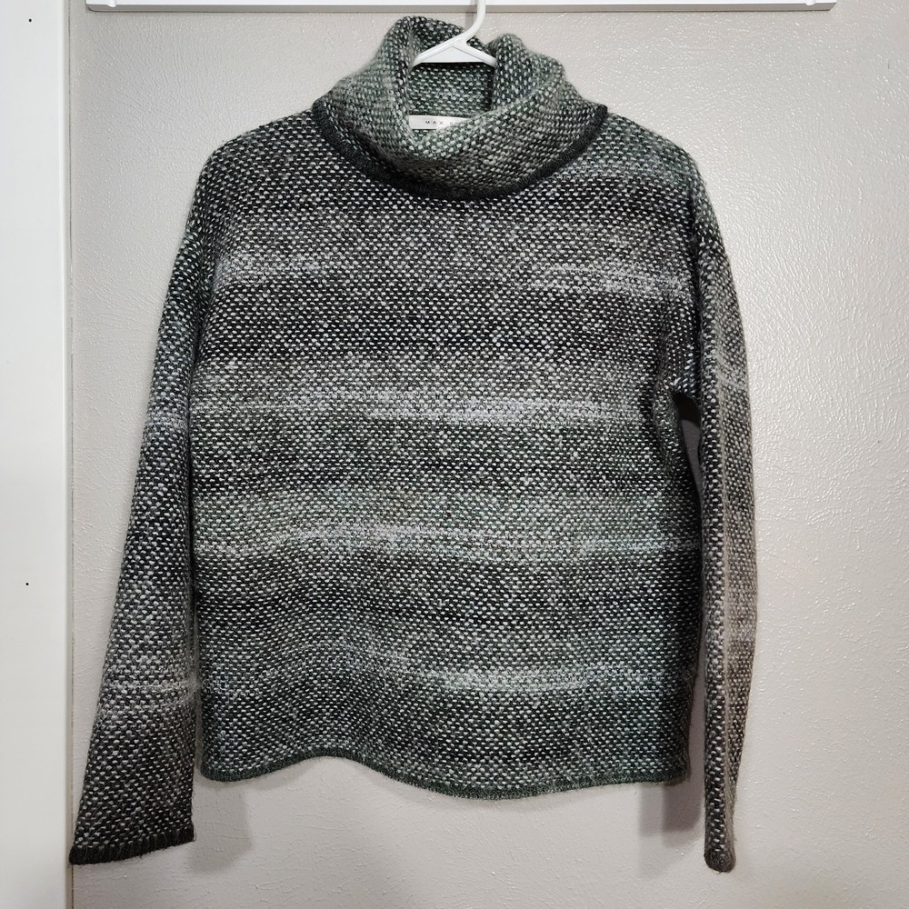 Max Studio Knit Turtleneck Sweater XS Pullover Loose Fit Shades of Green‎ Gray